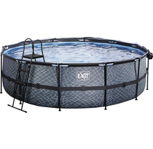 Aufstellpool mit Leiter und Wasserfüllung