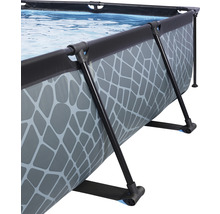 Detailansicht eines Frame Pools mit Steinmosaik Muster