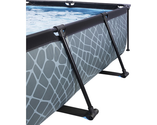 Detailansicht eines Frame Pools mit Steinmuster