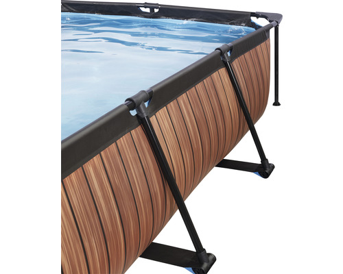 Detailansicht eines Frame Pools mit Holzoptik und Stahlrahmen