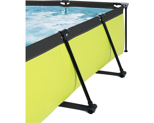 Detailansicht eines Frame Pools mit Metallrahmen und Poolfolie