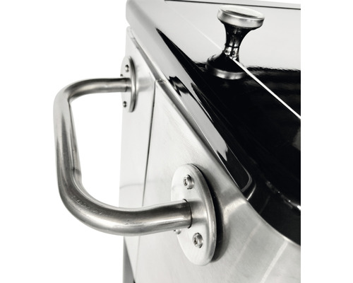 Detailansicht eines Grillwagens mit Griff und Thermometer