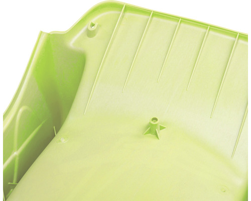 Detailansicht eines grünen Kunststoffbehälters