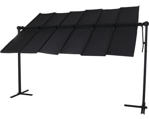 Schattenspender mit Gestell und mehreren Stoffbahnen