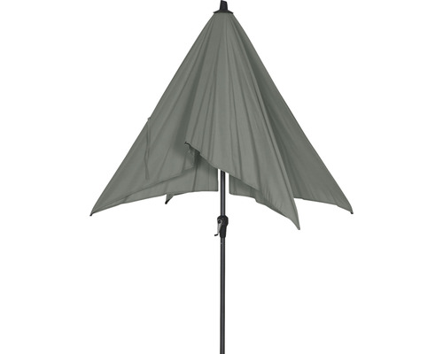 Grauer Sonnenschirm mit Mast
