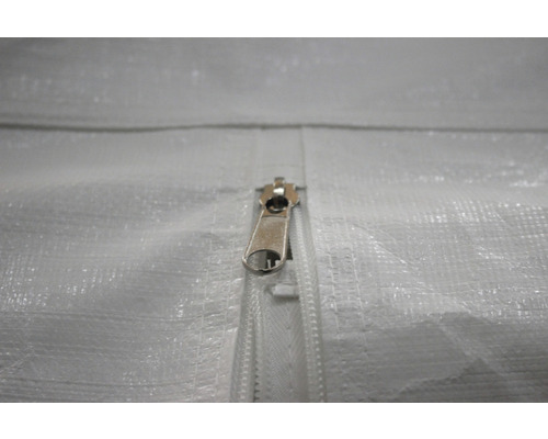 Reißverschlussdetail einer Plane