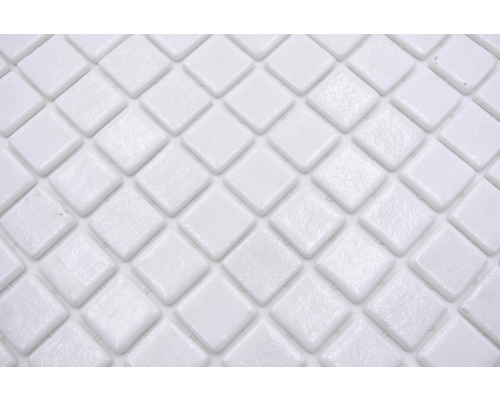 Quadratische Glasmosaikfliesen im Detail