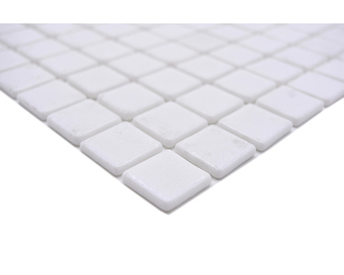 Mosaikfliese aus Glas mit quadratischen Elementen