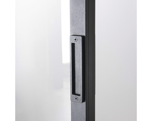 Detailansicht eines schwarzen Schiebetürgriffs mit Schraubenbefestigung