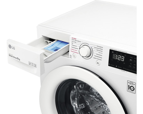 Frontlader Waschmaschine mit geöffneter Waschmittelschublade und LG Logo