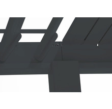 Detailansicht einer Pergola Konstruktion mit Holz und Schrauben