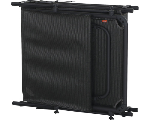 Zusammengeklappter, schwarzer Sichtschutz für den Garten