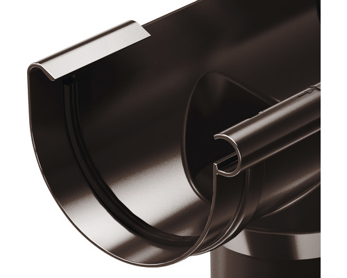 Detailaufnahme einer Dachrinne aus Metall