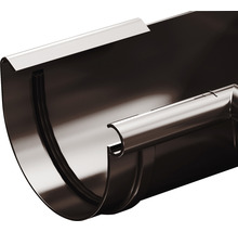 Dachrinne aus Metall im Detail