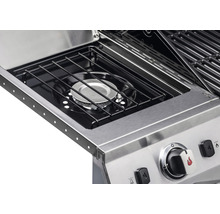 Detailansicht eines Gasgrills mit Seitenbrenner und Bedienknöpfen.