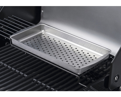 Edelstahlschale mit Löchern für einen Grill