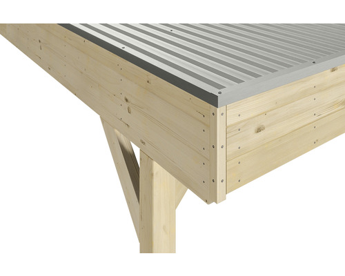 Detailansicht einer Holzkonstruktion mit einem Dach aus Metall.