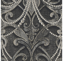 Tapete mit Ornamentmuster und Perlendetail