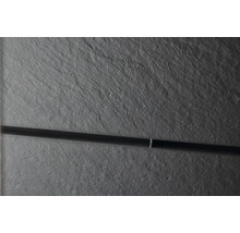 Schieferwand mit Fuge