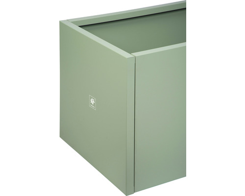 Blumenkasten aus Metall