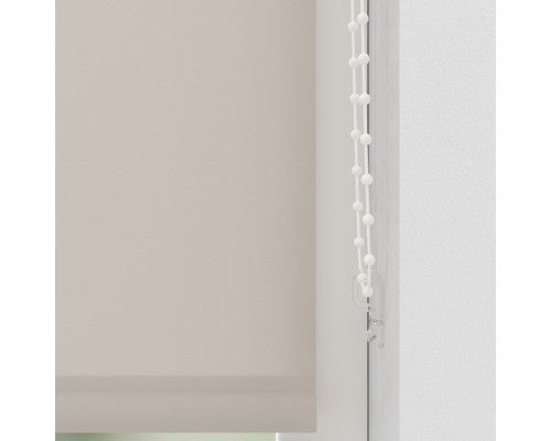 Beige Rollos mit Kettenzug