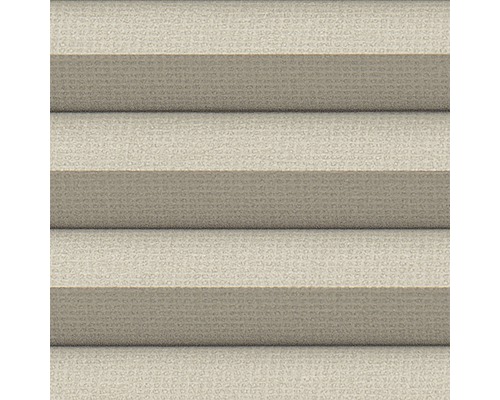 Nahaufnahme eines beigefarbenen Plissees zur Fensterdekoration