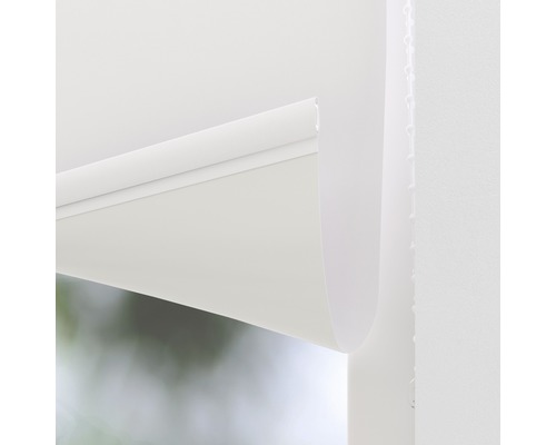 Detailansicht eines weißen Rollos