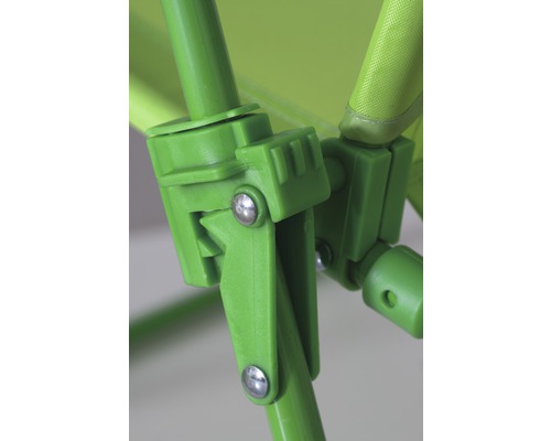 Detailaufnahme von Gelenken und Schrauben eines Campingstuhls