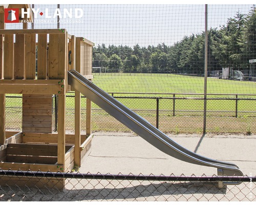 Spielturm mit Rutsche aus Holz und Metall