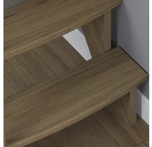 Detailansicht einer Holztreppe