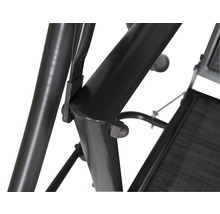 Detail einer Leiterkonstruktion mit Metallverbindungen