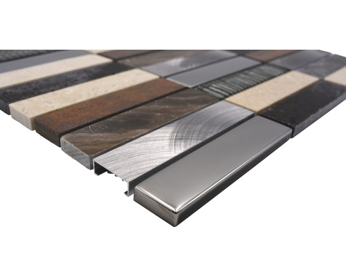 Mosaikfliesen aus Stein und Metall