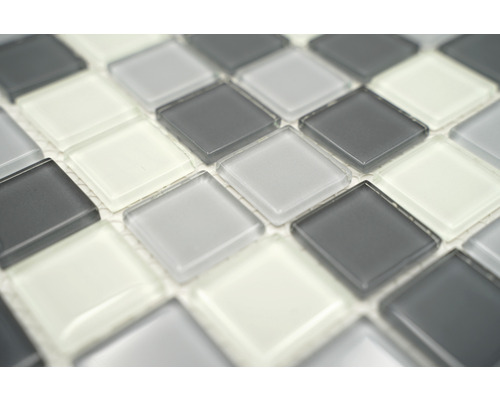 Mosaikfliese aus Glas mit quadratischen Elementen