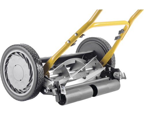 Handrasenmäher mit Metallgehäuse und Rädern