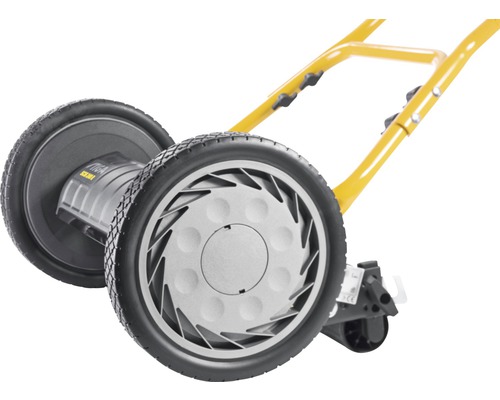 Handrasenmäher mit gelbem Griff