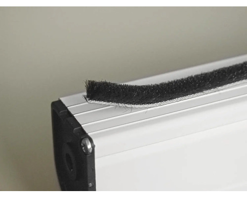 Fensterdichtungsprofil mit Bürstendichtung
