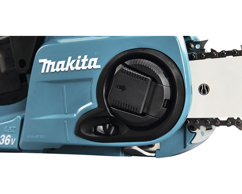 Makita Logo auf einer Kettensäge mit Kettenoeler