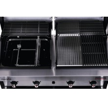 Innenraum eines offenen Grills mit Grillrosten und Char-Broil Logo