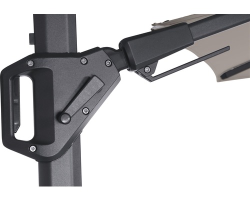 Detailansicht des Handgriffs und Mechanismus eines Sonnenschirms