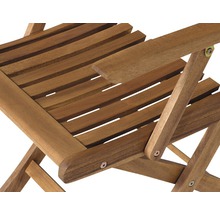 Detailansicht eines Holzklappstuhls