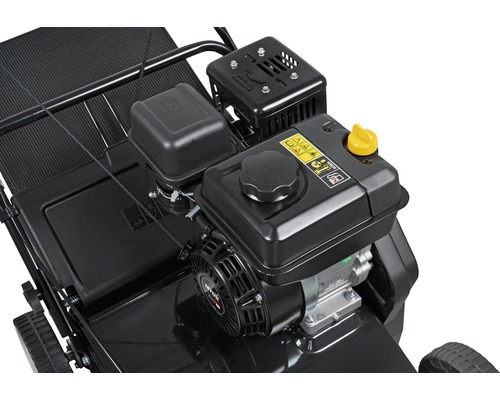 Detailansicht des Motors eines Rasenlüfters