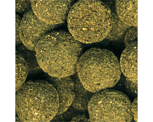 Nahaufnahme von Teichfutterpellets für Fische