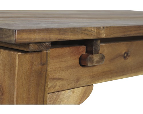 Detailansicht eines Holztisches mit Ausziehmechanismus