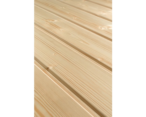 Holzpaneele aus Fichte im Detail