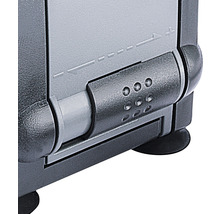 Detailansicht eines grauen Werkzeugkoffers mit Verschlussmechanismus