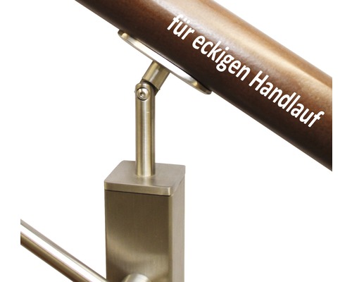 Detailansicht eines Geländerpfostens aus Edelstahl mit einem Holzhandlauf