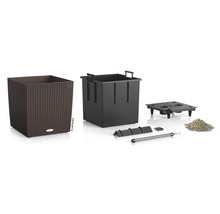 Quadratischer Pflanzkübel mit Bewässerungssystem und Zubehör