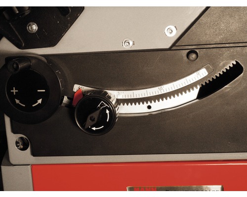 Details der Winkeleinstellung einer Säge