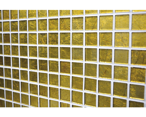 Detailansicht von quadratischen Mosaikfliesen
