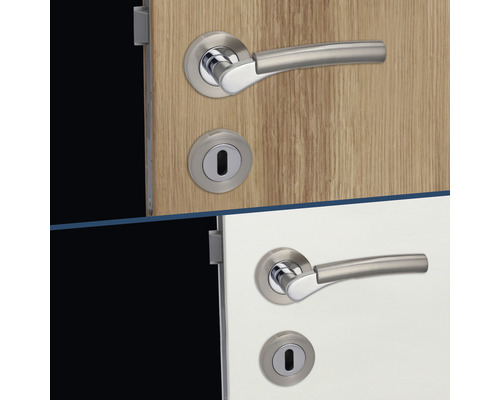 Zwei Türdrückergarnituren auf unterschiedlichen Türen montiert